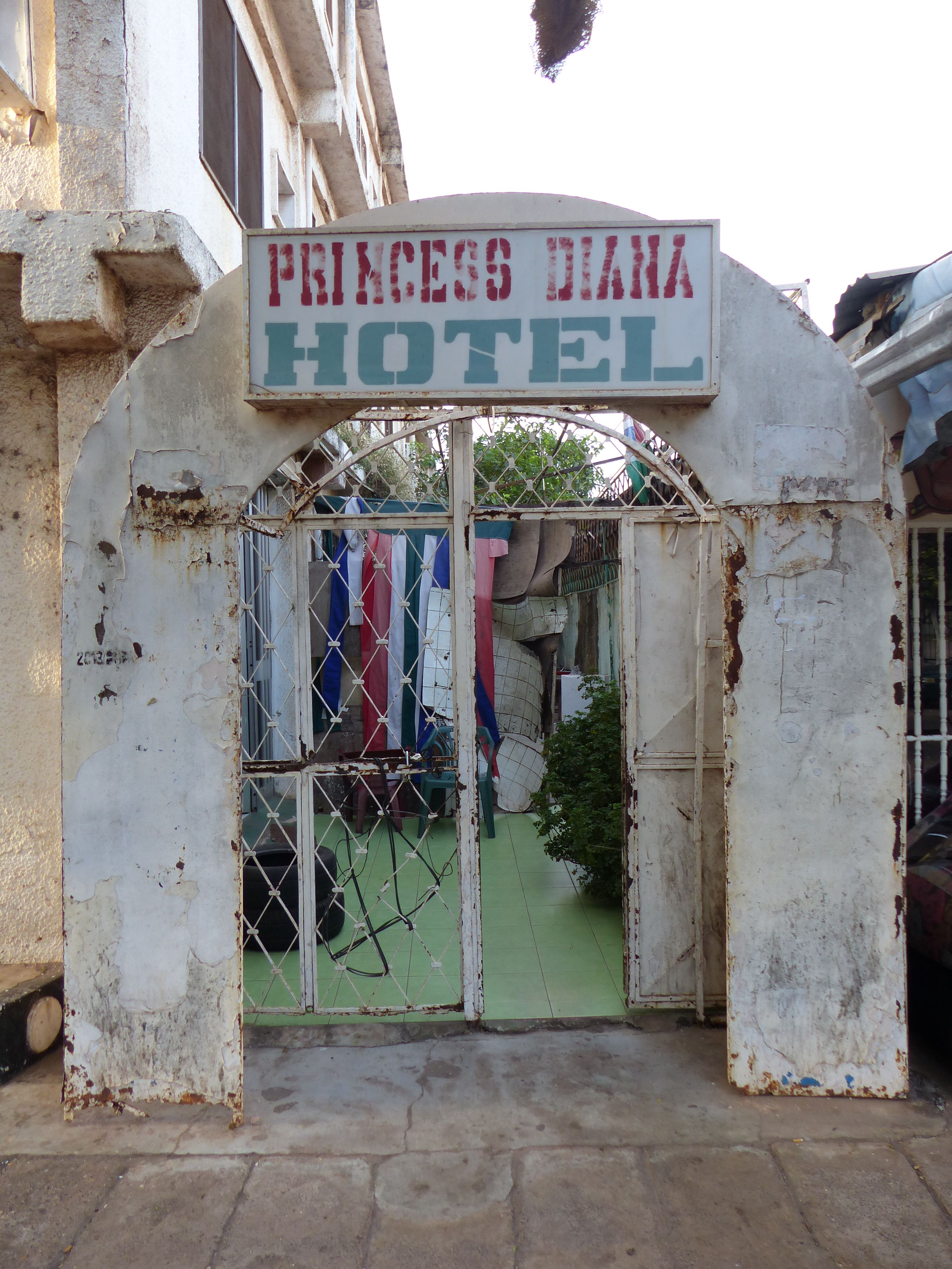 Banjul, The Princess Diana hotel