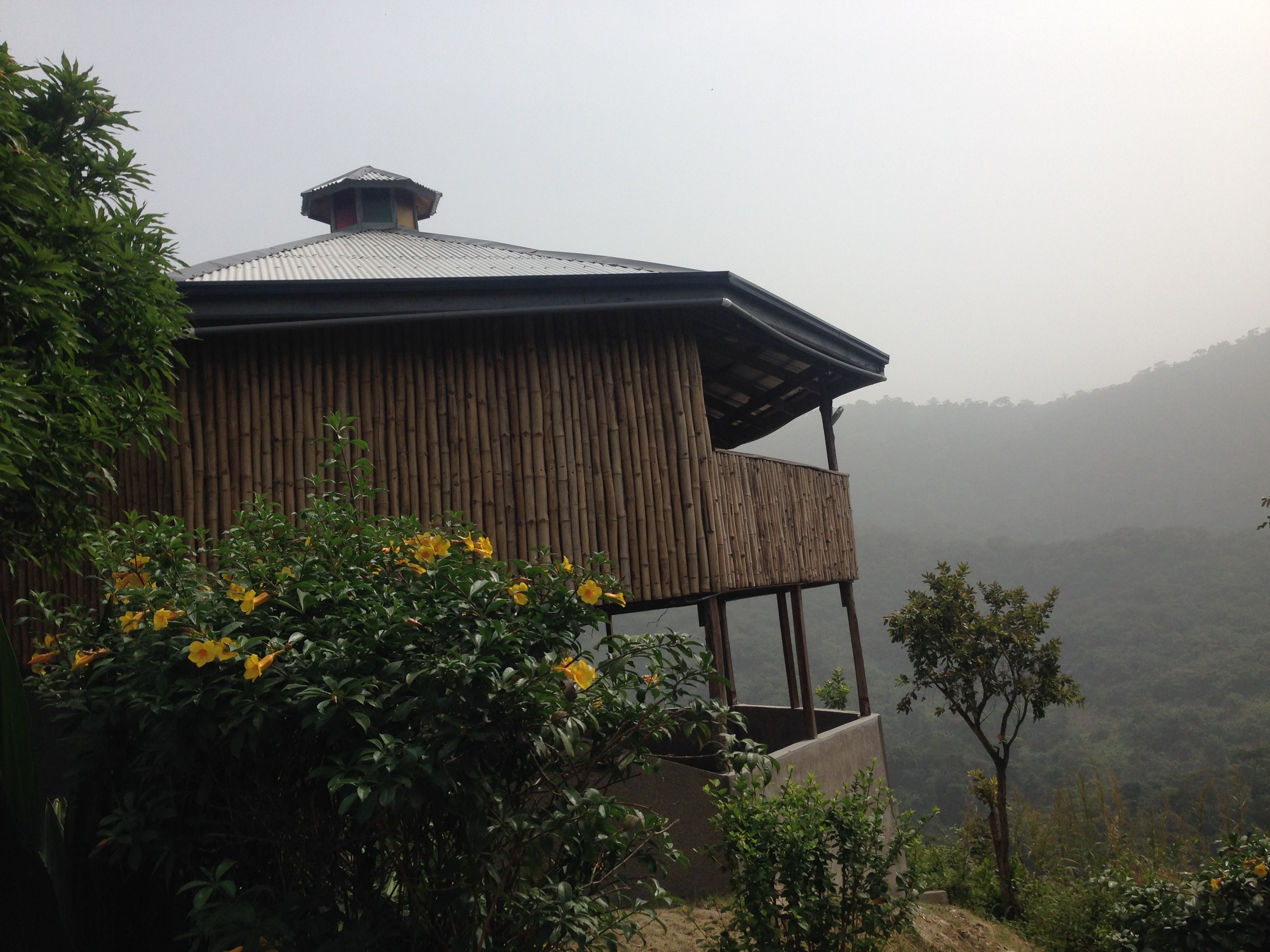 Amedzofe, Mountain Paradise Lodge