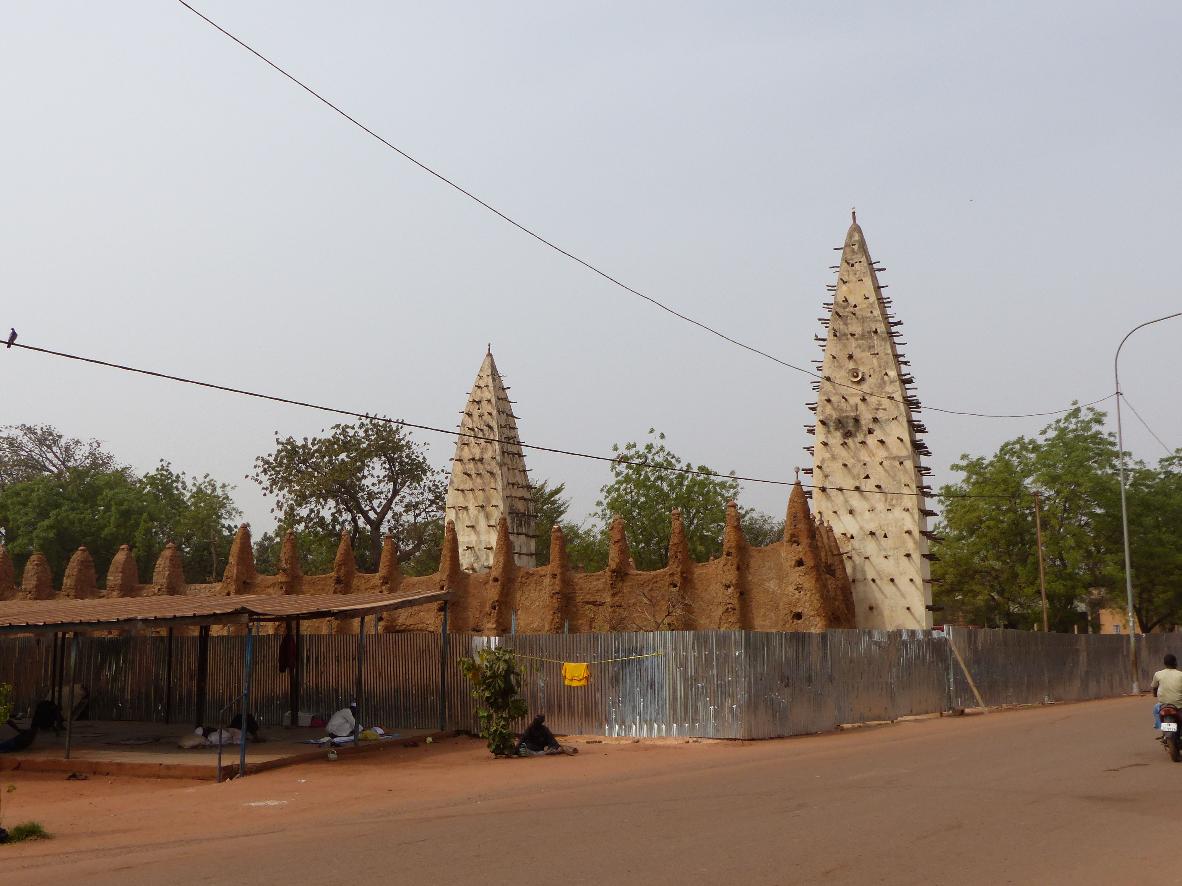 Bobo Dioulasso, Grand Mosque - under repair