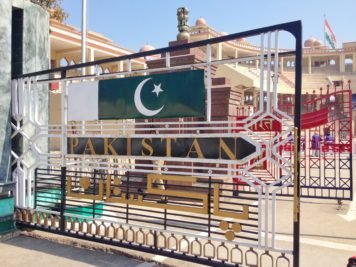 Crossing the Wagah border. From India to Pakistan by foot.