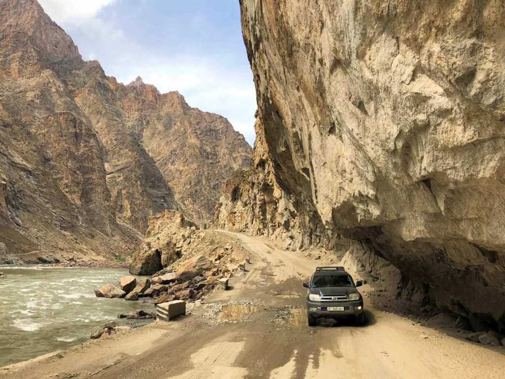 The road to Khorog