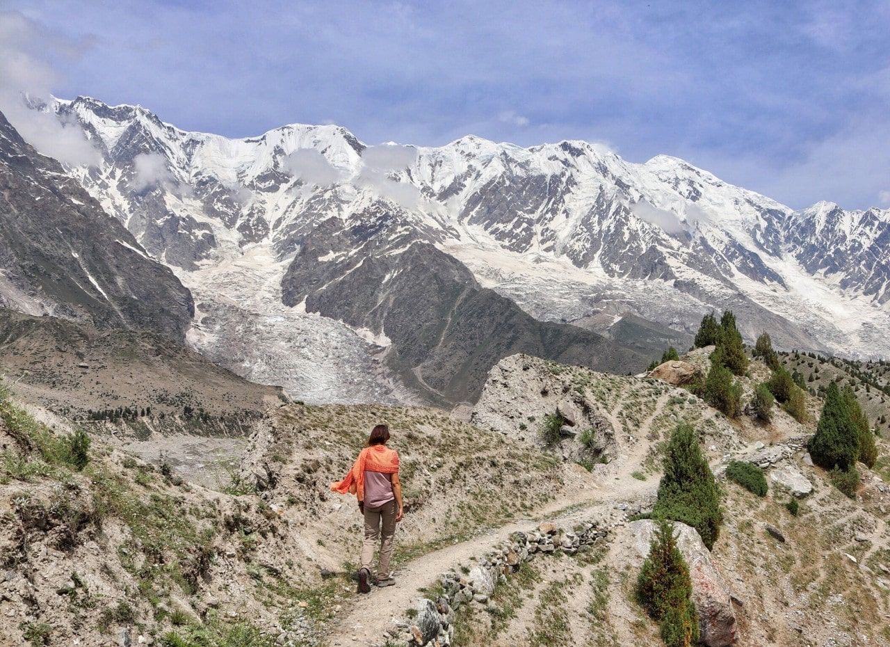 Read more about the article The Karakoram Highway: Hitching and Hiking in Northern Pakistan