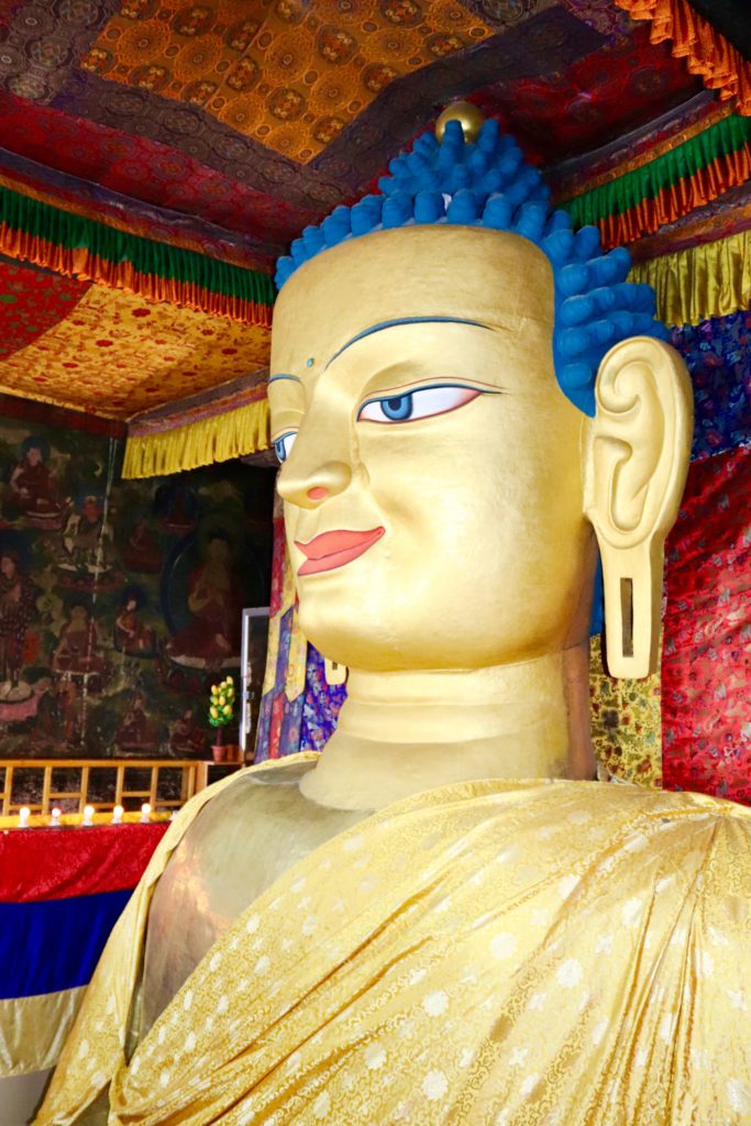 Giant Buddha, Shey palace