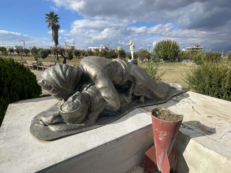 Martyrs Monument, Halabja