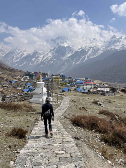 The way in from our guesthouse to Kyanjin Gompa