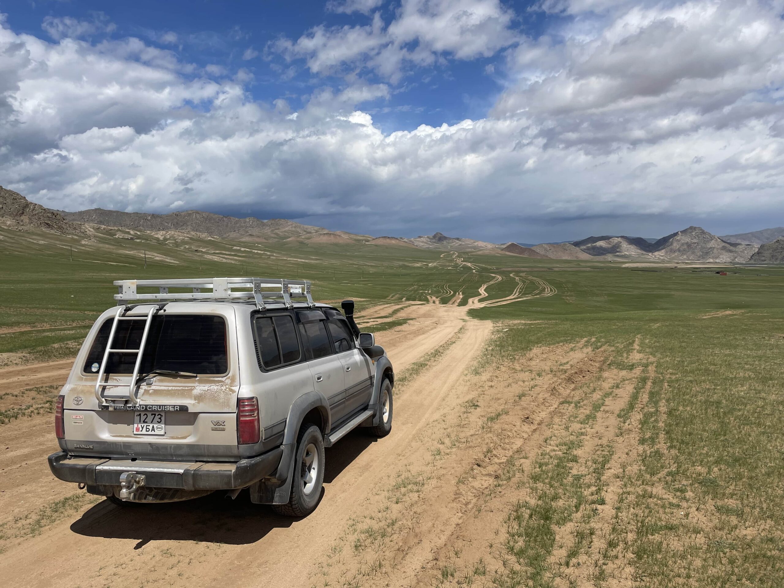 Read more about the article Roadtripping in Mongolia: an off-road adventure