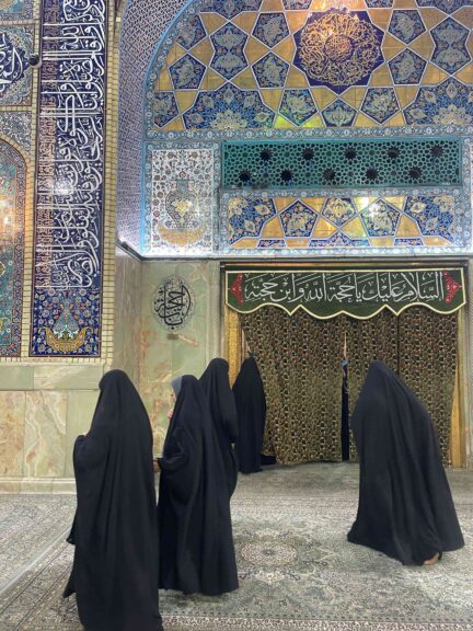 Women's entrance shrine iraq