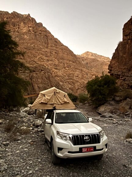 Camping in Wadi Damm